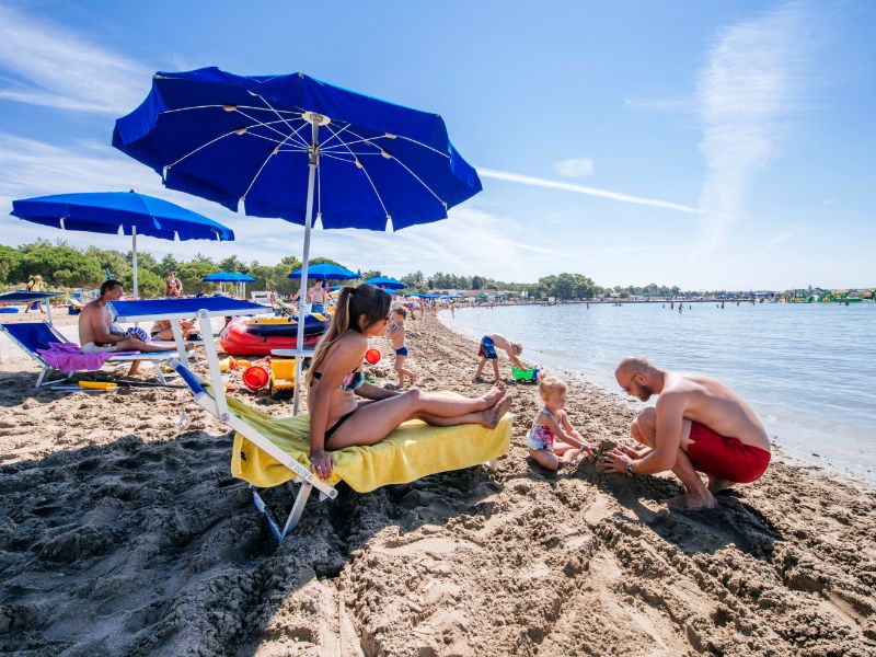 Plage de sable Camping Zaton Holiday Resort